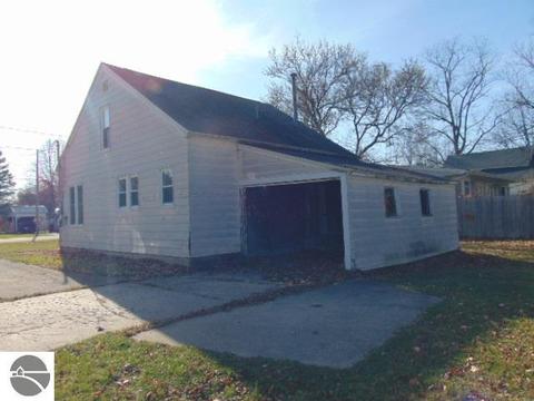 625 E North St, Ithaca, MI 48847 photo 2