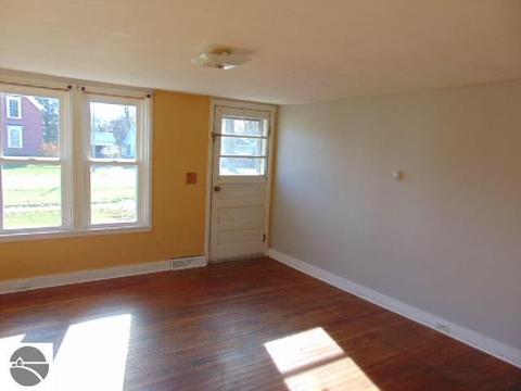 625 E North St, Ithaca, MI 48847 photo 10