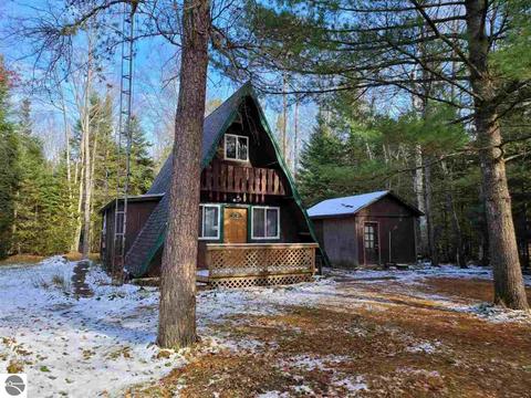 10761 Mohawk Trl, Roscommon, MI 48653 photo 3