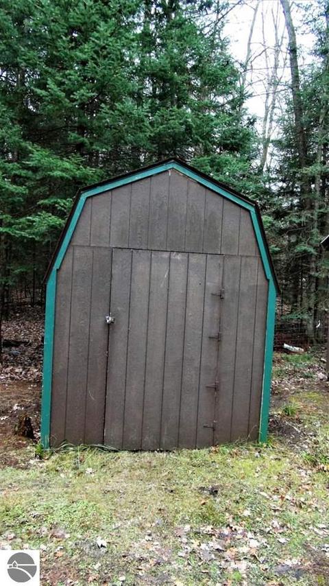 10761 Mohawk Trl, Roscommon, MI 48653 photo 5