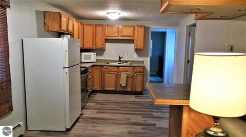 10761 Mohawk Trl, Roscommon, MI 48653 photo 8