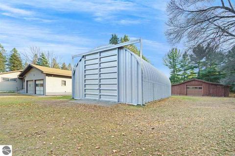 3527 E Mill Rd, Grawn, MI 49637 photo 2