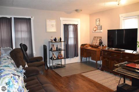 506 Wright Ave, Alma, MI 48801 photo 9