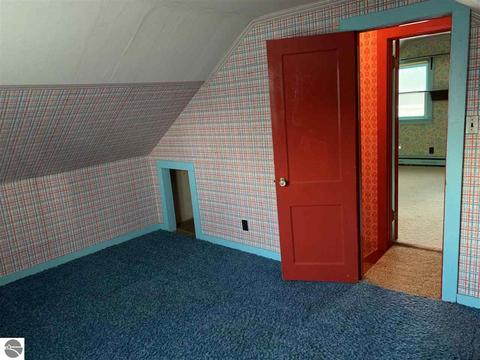 1052 Lynn St, Sumner, MI 48889 photo 24