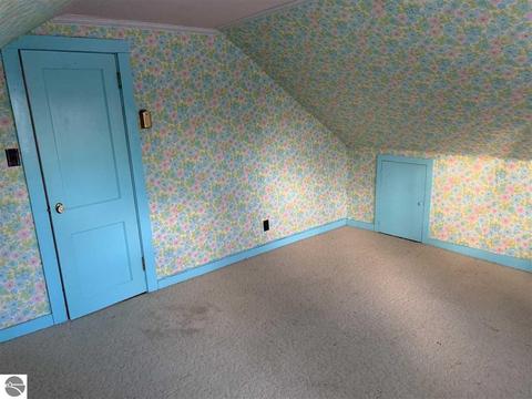 1052 Lynn St, Sumner, MI 48889 photo 22