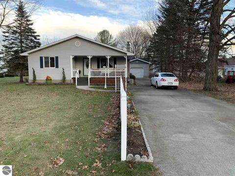1038 Lynn St, Sumner, MI 48889 photo 47