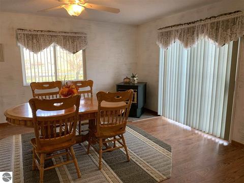 1038 Lynn St, Sumner, MI 48889 photo 20