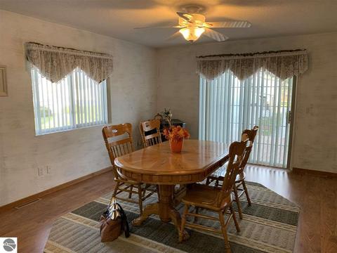 1038 Lynn St, Sumner, MI 48889 photo 29