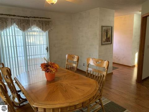 1038 Lynn St, Sumner, MI 48889 photo 30