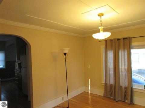901 E Chippewa St, Mount Pleasant, MI 48858 photo 9