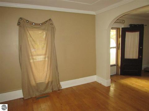 901 E Chippewa St, Mount Pleasant, MI 48858 photo 8