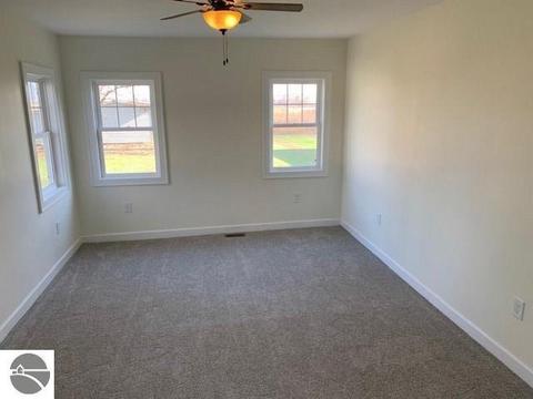 813 S Croswell Rd, Ithaca, MI 48847 photo 10