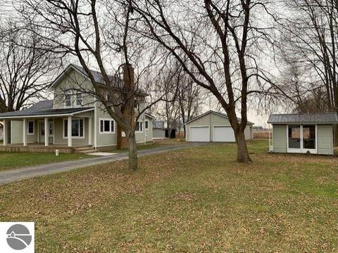 813 S Croswell Rd, Ithaca, MI 48847 photo 16