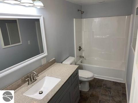 813 S Croswell Rd, Ithaca, MI 48847 photo 14