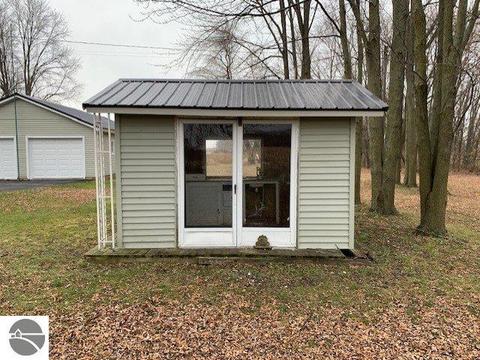 813 S Croswell Rd, Ithaca, MI 48847 photo 19