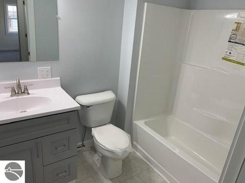 813 S Croswell Rd, Ithaca, MI 48847 photo 13
