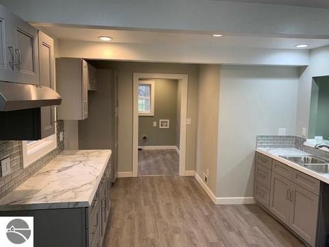 813 S Croswell Rd, Ithaca, MI 48847 photo 6