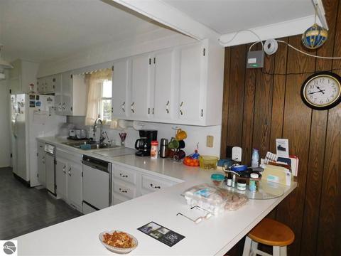 2326 Bay Ridge Dr, Au Gres, MI 48703 photo 4
