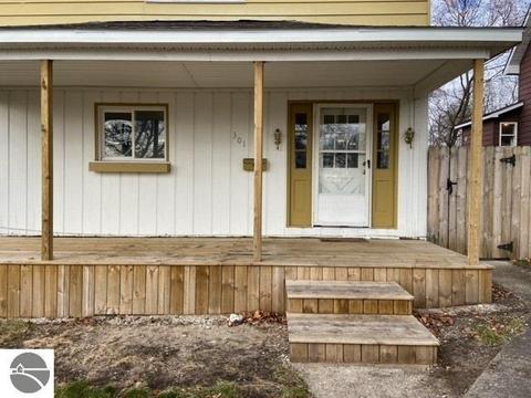 301 E Bremer St, Cadillac, MI 49601 photo 4