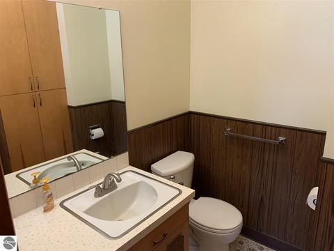 1313 N State, Ithaca, MI 48847 photo 17