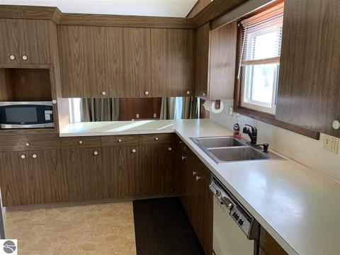 1313 N State, Ithaca, MI 48847 photo 12