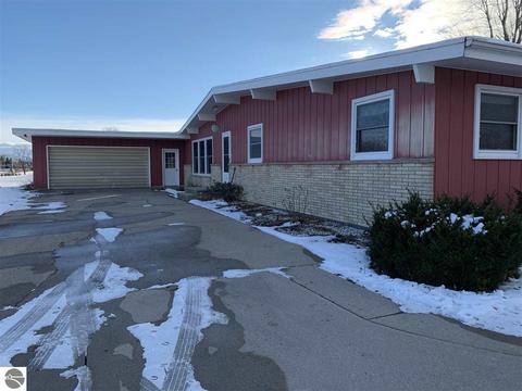1313 N State, Ithaca, MI 48847 photo 1