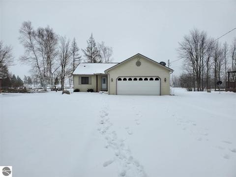 3371 Pinehurst Dr, Lake, MI 48632 photo 2