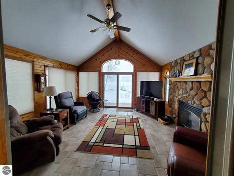 3371 Pinehurst Dr, Lake, MI 48632 photo 4