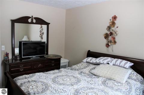 92 S Pure Rd, Shepherd, MI 48883 photo 16
