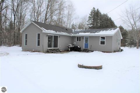 92 S Pure Rd, Shepherd, MI 48883 photo 4