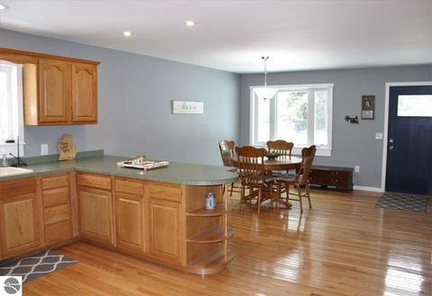 92 S Pure Rd, Shepherd, MI 48883 photo 7