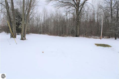 92 S Pure Rd, Shepherd, MI 48883 photo 5
