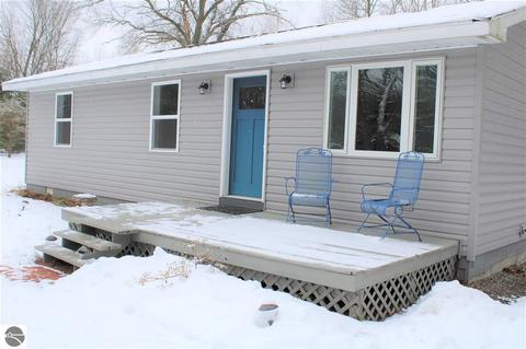 92 S Pure Rd, Shepherd, MI 48883 photo 2
