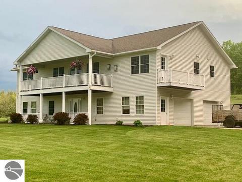11465 E 16 Rd, Manton, MI 49663 photo 1
