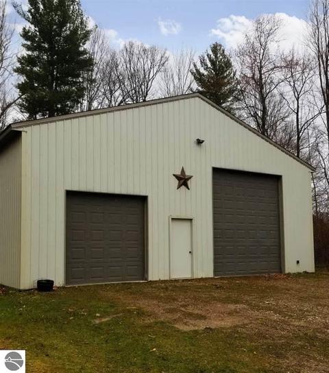5051 E Monroe Rd, Harrison, MI 48625 photo 5