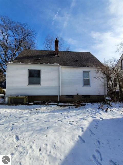 349 Bede St, Flint, MI 48507 photo 2