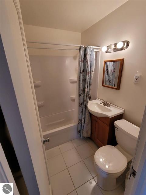 349 Bede St, Flint, MI 48507 photo 11