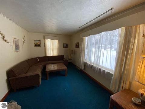 309 N Arcade St, Gladwin, MI 48624 photo 8