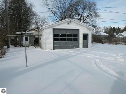 309 N Arcade St, Gladwin, MI 48624 photo 5
