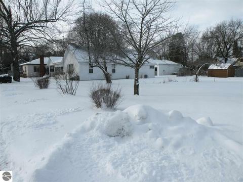 309 N Arcade St, Gladwin, MI 48624 photo 12