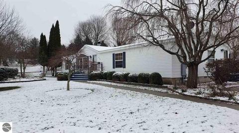 810 Ely St, Alma, MI 48801 photo 4