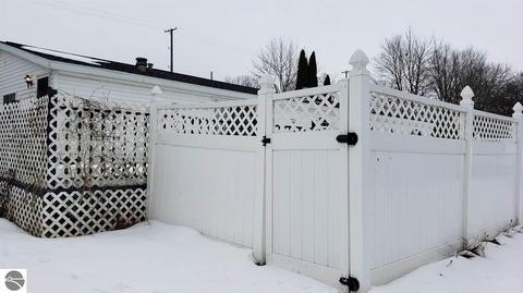 810 Ely St, Alma, MI 48801 photo 7