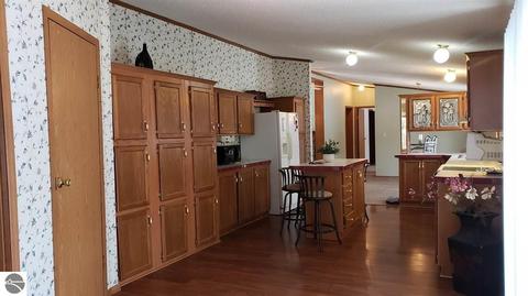 810 Ely St, Alma, MI 48801 photo 10