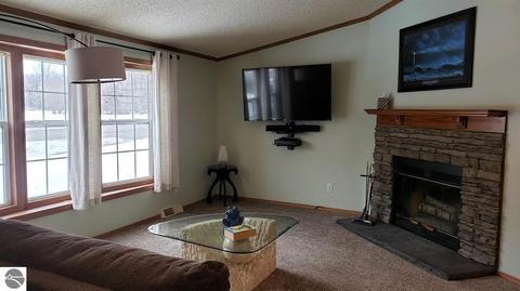 810 Ely St, Alma, MI 48801 photo 8