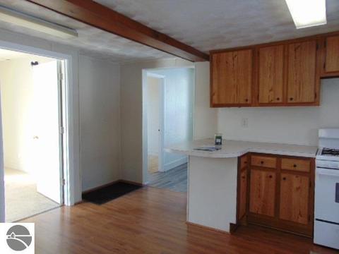 514 N Elm, Ithaca, MI 48847 photo 6