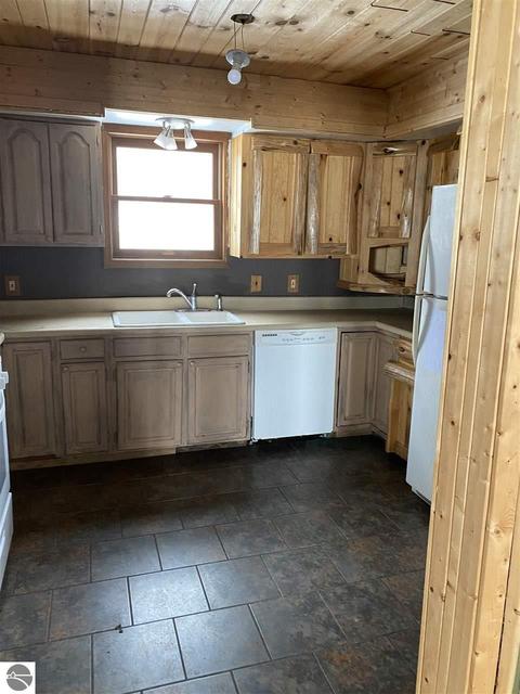 3329 S Point Augres Rd, Au Gres, MI 48703 photo 10