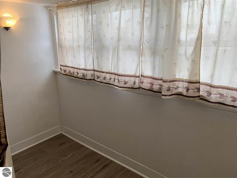 419 S Main, Ithaca, MI 48847 photo 9