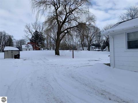 419 S Main, Ithaca, MI 48847 photo 2