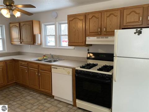 419 S Main, Ithaca, MI 48847 photo 14