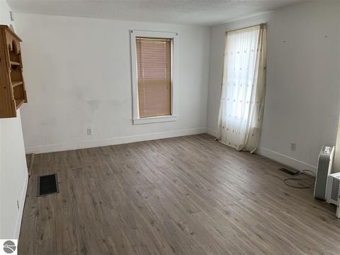 419 S Main, Ithaca, MI 48847 photo 5